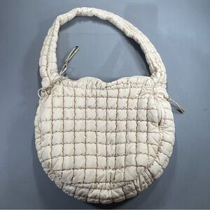 Urban Fit by Urban Expressions Quilted Puffy Carryall Zippered Bag